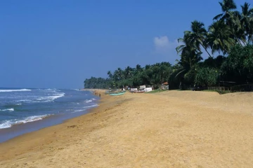 கடற்கரையில் நிர்வாணமாக கரை ஒதுங்கிய சடலத்தால் பரபரப்பு!