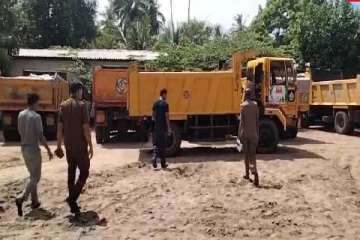 யாழில் சட்டவிரோத மணல் அகழ்வில் ஈடுபட்ட இருவர் கைது