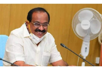 மின்னணு குடும்ப அட்டைகள் வழங்குவதில் எவ்விதத் தாமதமும் இல்லை - அமைச்சர் கொடுத்த விளக்கம்!