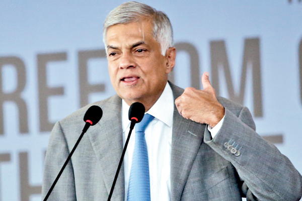 பணயக் கைதிகளை மாணவர்களை வைத்திருக்க இடமளிக்கப் போவதில்லை - ரணில் அதிரடி - ஐபிசி தமிழ்