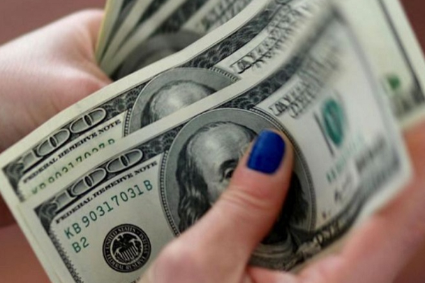 டொலரின் பெறுமதியில் ஏற்பட்டுள்ள மாற்றம் : இன்றைய நாணயமாற்று வீதம் | Dollar Rate At Banks Today