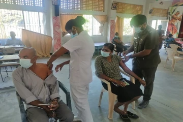 மட்டக்களப்பில் 30 வயதுக்கு மேற்பட்டவர்களுக்கான தடுப்பூசி ஏற்றும் நடவடிக்கை ஆரம்பம்!
