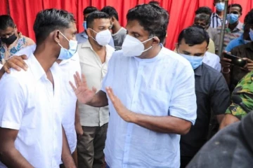 ஆயிரக்கணக்கான பிரச்சினைகளுக்கு அரசின் ஒரே பதில்! சஜித் சாடல்