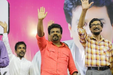 ஜே.வி.பியின் தலைவர் பதவியில் இருந்து விலகும் அனுர