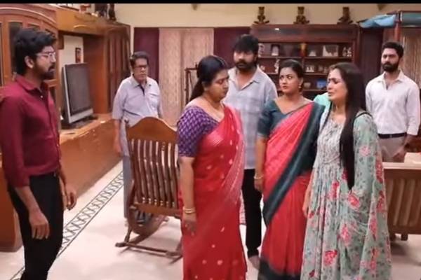 ரோஹினி பற்றிய உண்மை தெரிந்ததும் விஜயா இல்லை, மனோஜ் செய்த ஷாக்கிங் விஷயம்... சிறகடிக்க ஆசை பரபரப்பு எபிசோட் | Siragadikka Aasai Serial Jan 9 Episode Storyline