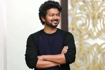 நடிகர் விஜய் தனது அம்மாவுடன் எடுத்த லேட்டஸ்ட் க்ளிக்- செம வைரலாகும் புகைப்படம்