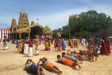 யாழ் நல்லூர் ஆலயவளாக 35 உரிமையாளர்களுக்கு எச்சரிக்கை