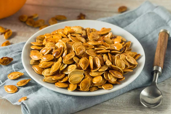 தினசரி பாலுடன் இந்த விதைகளை உண்பதால் கிடைக்கும் நன்மைகள்! | Milk And Seeds Benefites