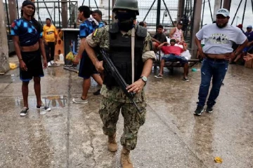 கொத்தாக கொல்லப்பட்ட பலர்... வெறிச்சோடிய நகரம்: அவசர நிலை பிரகடனம் செய்த நாடு