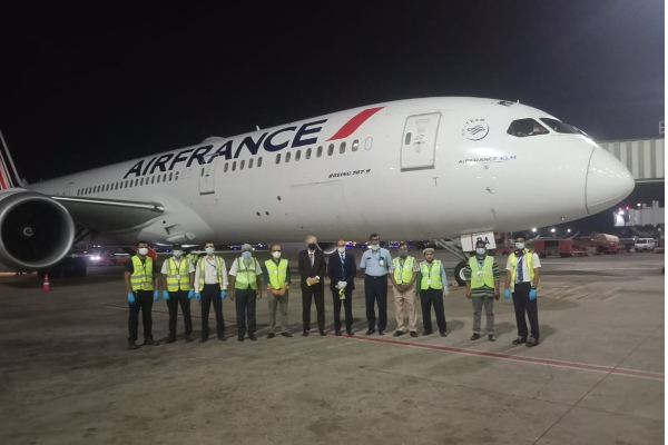 எது பாரீஸ் - சென்னைக்கு டைரக்ட் விமானமா? - புதிய விமானம் இயக்கம்: பயணிகள் மகிழ்ச்சி! | Paris To Chennai Flight Direct Passenger Flight