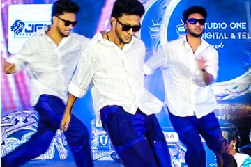 பிக் பாஸ் மணி சந்திரா மேடையில் வேற லெவல் டான்ஸ்! - முழு வீடியோ