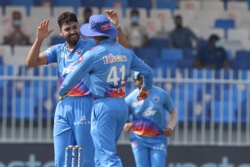 ipl 2021 : மும்பைக்கு எதிரான போட்டி - டாஸ் வென்று பீல்டிங் தேர்வு செய்தது டெல்லி