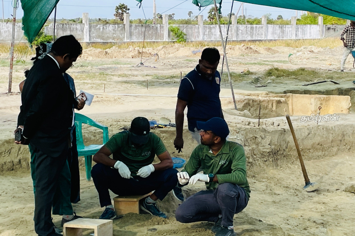 செம்மணி அகழ்வு பணிகள்! சிறுவர்களுடைய என்புக்கூடுகள் அடையாளம் | Excavation Work At The Chemmani Mass Grave செம்மணி அகழ்வு பணிகள்! சிறுவர்களுடைய என்புக்கூடுகள் அடையாளம் | Excavation Work At The Chemmani Mass Grave
