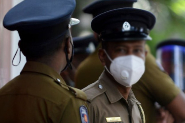 யாழ்.நகர் பகுதியில் உள்ள வெற்றுக்காணிக்குள் வெடிபொருட்கள் மீட்பு | Explosives Recovered Vacant Land Jaffna City Area