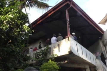 அதிகாலையில் பற்றியெரிந்த வீடு ; ஒரே குடும்பத்தில் ஐவருக்கு நேர்ந்த துயரம்