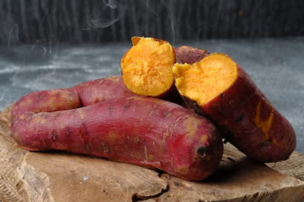 புற்றுநோயிலிருந்து உடலை பாதுகாக்க உதவும் 5 உணவுகள்.., என்னென்ன தெரியுமா? | 5 Foods That Help To Fight Cancer In Tamil