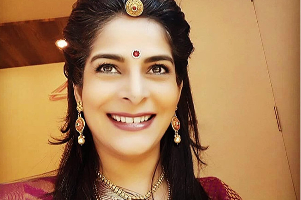 தெருக்களில் பிச்சை எடுக்கும் பிரபல நடிகை! சோகத்தில் ஆழ்த்தும் பதிவு | Famous Hindi Actress Nubur Amankar