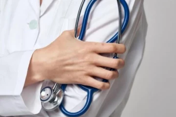 கனடாவில், புதிய வரி நடைமுறையினால் மருத்துவர்களுக்கு பாதிப்பு