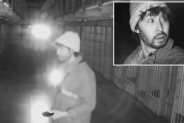 தப்பிக்க இயலாத உலகின் பயங்கர சிறையில் ஆவிகளைத் தெடிச் சென்ற இளைஞர்கள்: ஒரு திகில் வீடியோ