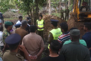 புதுக்குடியிருப்பில் விடுதலைப்புலிகளின் கைத்துப்பாகிகளை தேடிய தரப்பிற்கு கிடைத்த ஏமாற்றம் (video)