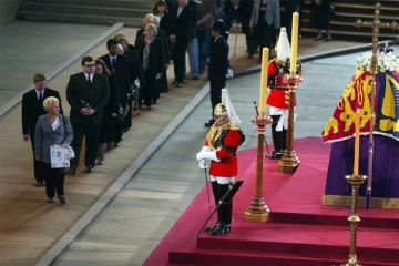 மூன்று முறை கனவில் வந்த மகாராணியார்: லண்டனுக்கு ஓடோடி வந்த பிரித்தானியர்...