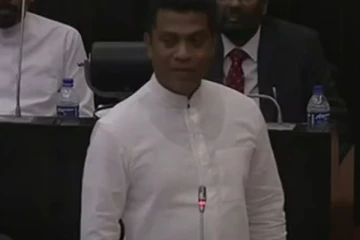 நாடாளுமன்றம் வந்த முல்லைத்தீவு சிறுமி டினோஜா விவகாரம்