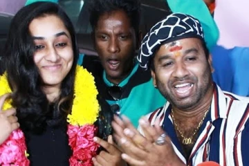 ஹீரோயினுக்கு மாலை போடவா.. அலப்பறை செய்த கூல் சுரேஷ்