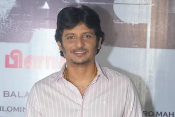 என் சம்பளத்தில் இருந்து கழிச்சிக்கோங்க.. இனிமே இங்க வேணாம்: தயாரிப்பாளருக்கு ஜீவா கோரிக்கை