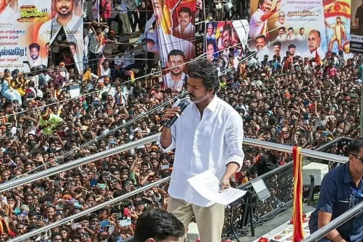 பதவியேற்ற கையோடு கரூருக்கு விரையும் முதலமைச்சர் விஜய்.. சமூக வலைதளங்களில் பரவி வரும் தகவல்! | Tamil Nadu Cm Vijay Is About To Visit Karur