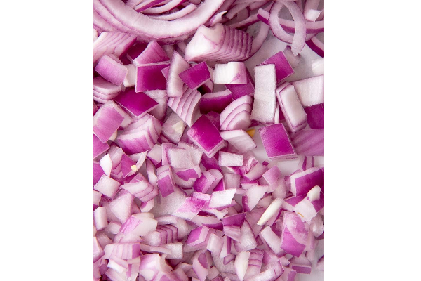 ஒரே ஒரு துண்டு பச்சை வெங்காயத்தை இனிமே டெய்லி சாப்பிடுங்க! கெட்ட கொழுப்பு கரைந்து விடும் | Importance Of Raw Onion In Your Diet