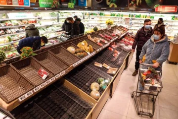 சீனாவில் உணவு கிடைக்காமல் பெரும் அவதிக்குள்ளான மக்கள்!