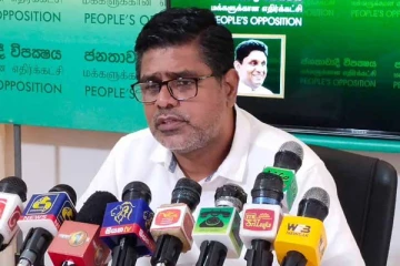 கோட்டாபயவின் வழியில் சென்று நாட்டை நட்டாற்றில் விடாதீர்கள் - ரணிலை எச்சரிக்கும் முஜிபுர் ரஹ்மான்