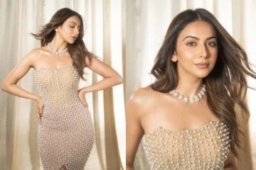 முத்துக்களால் செய்த உடையில் ஜொலிக்கும் நடிகை ரகுல் ப்ரீத் சிங் ஸ்டில்கள்