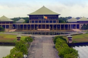 කැබිනට් අමාත්‍යධූර සංශෝධනයක් ?