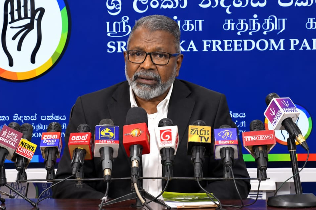 நாட்டின் பொருளாதாரம் முற்றிலும் சீர்குலைவு! அரசின் செயற்பாடுகளைக் கடுமையாகச் சாடிய சுரேன் ராகவன் | Sri Lanka Economy Is In Complete Disarray நாட்டின் பொருளாதாரம் முற்றிலும் சீர்குலைவு! அரசின் செயற்பாடுகளைக் கடுமையாகச் சாடிய சுரேன் ராகவன் | Sri Lanka Economy Is In Complete Disarray