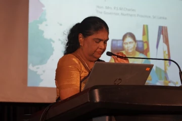 அரசியலில் பெண்களின் பங்கேற்பை அதிகரிக்க வேண்டும்: பி.எஸ்.எம். சார்ள்ஸ்