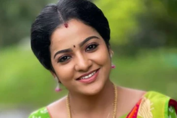 நடிகை சித்ரா மரணத்தில் திருப்பம்... பிரபல அரசியல் தலைவருக்கு தொடர்பு... கணவர் பரபரப்பு புகார்