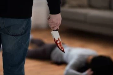 நண்பனை ஓட ஓட விரட்டி வெட்டிக்கொன்ற வாலிபர் - அதிர்ச்சி சம்பவம்