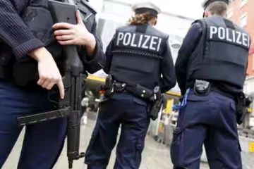 ஜேர்மன் காபி ஷாப் ஒன்றில் ஆசிட் வீச்சு: 9 பேர் காயம்