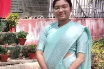 எந்த பயிற்சி வகுப்புகளும் இல்லாமல் தினமும் 12 மணி நேரம் படித்து UPSC தேர்வில் தேர்ச்சி பெற்ற பெண்