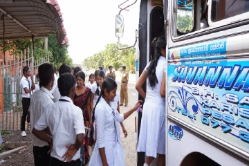 தலை மன்னாரில் 12 மாணவர்களுக்கு கொரோனா