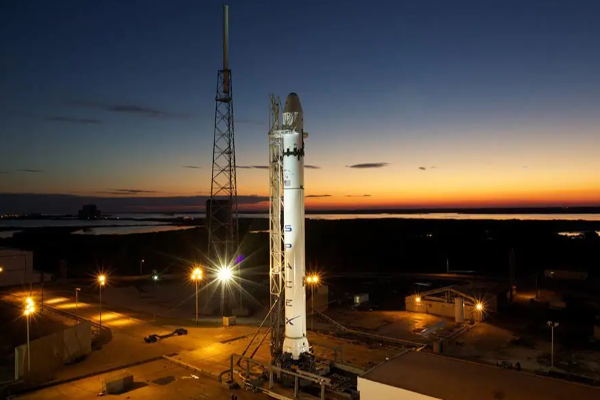 விண்வெளிக்கு பயணமாகும் 4 பேரின் ஸ்பேஸ் எக்ஸ் - கவுண்டவுன் ஸ்டார்ட்ஸ் | World Viral News