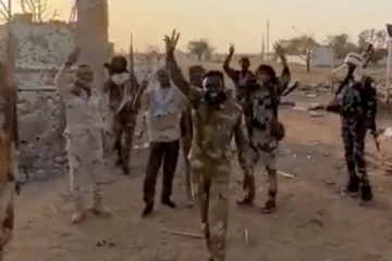 நர்சரி பள்ளி மீது ட்ரோன் தாக்குதல்: பறிப்போன 33 குழந்தைகள் உயிர்