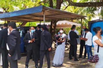 නීතිඥවරු පොලිසියේ පෙනී සිටීමේ රීති මොනවද?