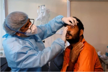 இந்தியாவில் அசுர வேகமெடுக்கும் கருப்பு பூஞ்சை நோய்: 3 வாரத்தில் 31,000 பேர் பாதிப்பு, 2100 பேர் பலி