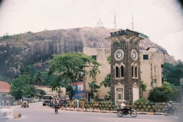 ලංකාවේ ජනප්‍රිය නගර වලට අතීතයේ නම් හැදුණු හැටි..