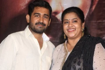 நடிகர் விஜய் ஆண்டனியின் மனைவி பாத்திமா இந்த தொலைக்காட்சி தொகுப்பாளராக இருந்தாரா?- வெளிவந்த விவரம்