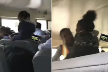 அமெரிக்காவில் ஓடும் பேருந்தில் பெண் ஓட்டுநரும் மாணவியும் குடுமிப்பிடிச்சண்டை(Video)