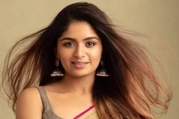 ரொமான்டிக் இயக்குனருடன் கைகோர்க்கும் ஷங்கரின் மகள், அதிதி.. அதுவும் ரீமேக் படத்தில்