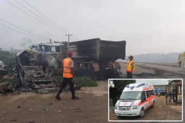 நைஜீரியாவில் லாரியுடன் பஸ் நேருக்கு நேர் மோதி விபத்து: 15 பேர் பரிதாபமாக பலி